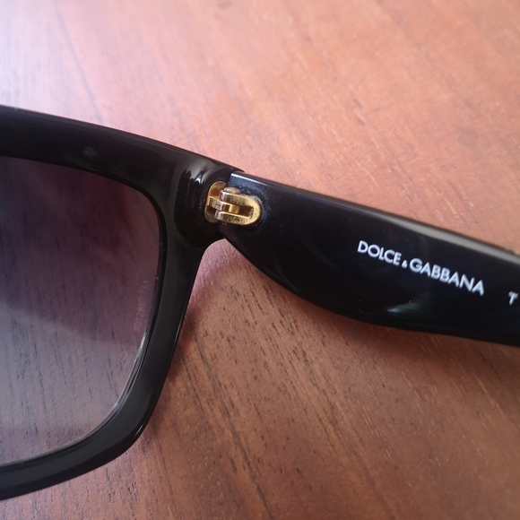 Dolce & Gabbana Sunglasses - Picture 6 of 9
